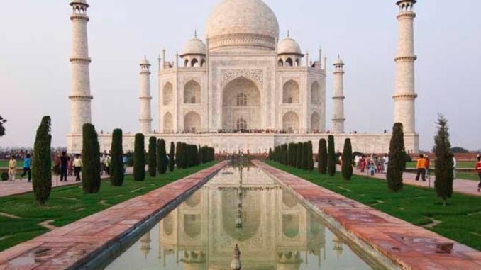 Taj Mahal Inside and images